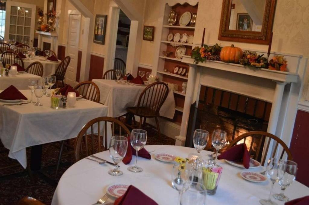 Red Rocker Inn ブラック・マウンテン エクステリア 写真